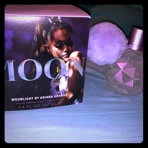 Ariana Grande Moonlight